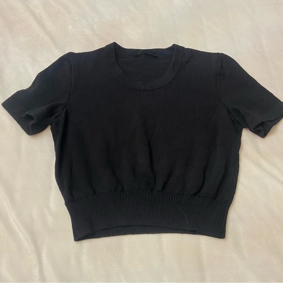 ST. JOHN Basics Black Short Sleeve Knit Sweater 3612 - Picture 1 of 9